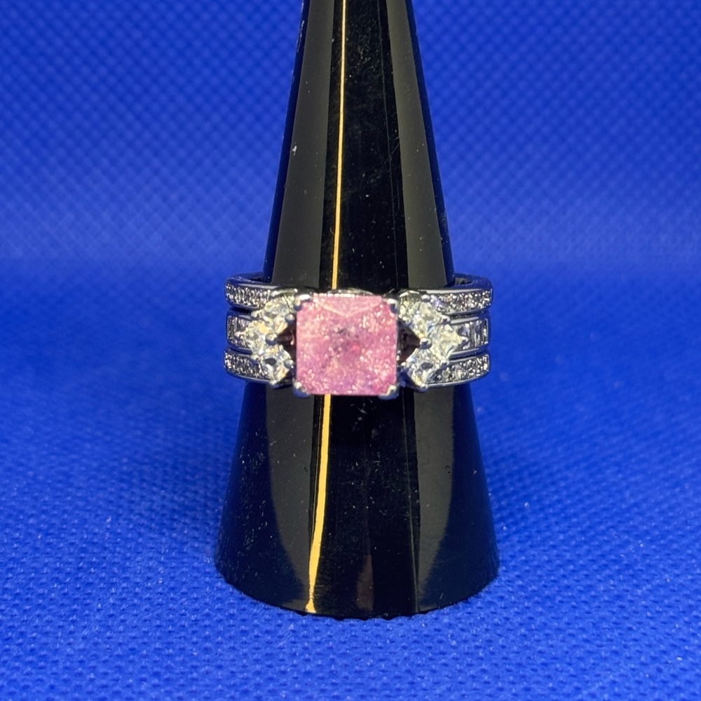 Bomb Party BP The GOGO Unicorn Ring SZ 9
 Ring - Picture 4 of 5